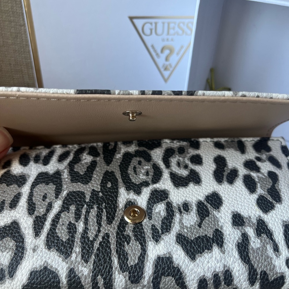 GUESS- “Tinsley” Black and White Leopard Print Women's Wallet - Picture 4 of 7